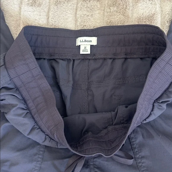L.L. Bean women’s Vista Camp pants, size M - Picture 2 of 4